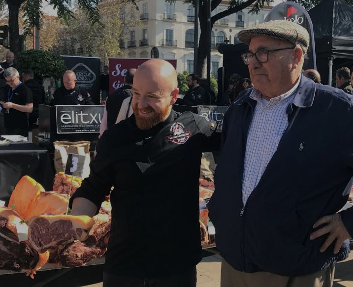 Asador de carnes a la brasa con 50 años de tradición